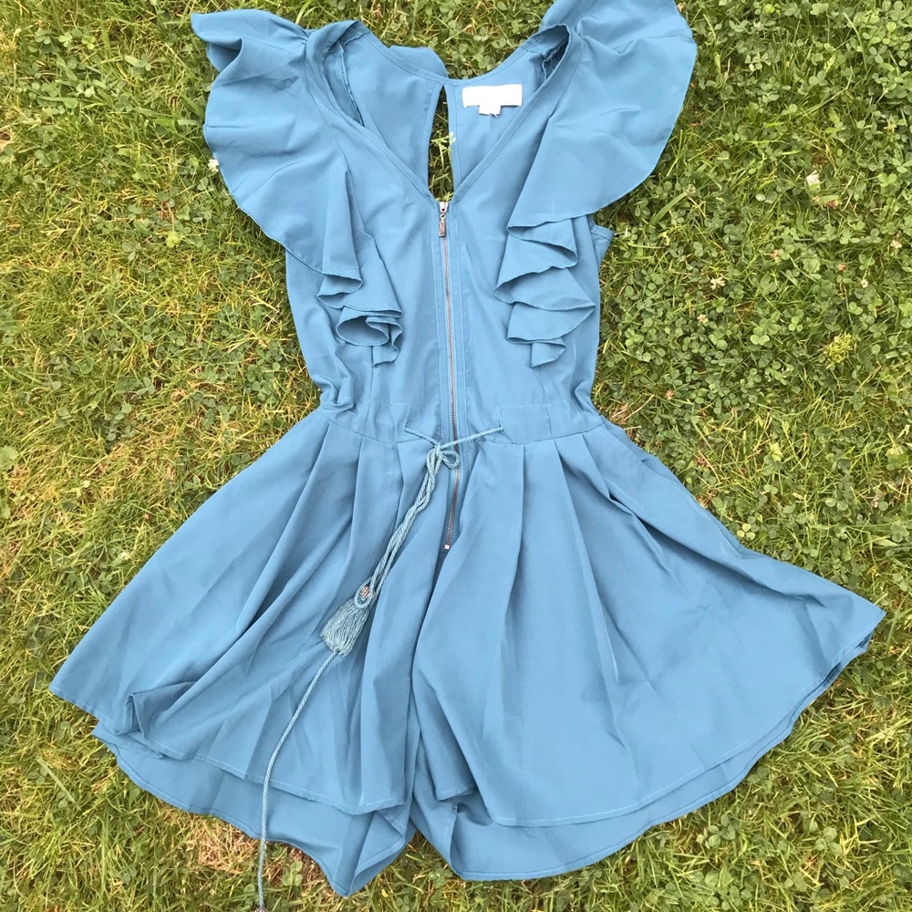 Solemio sz S Teal Romper Playsuit Flutter Sleeve Ruffle Flirty